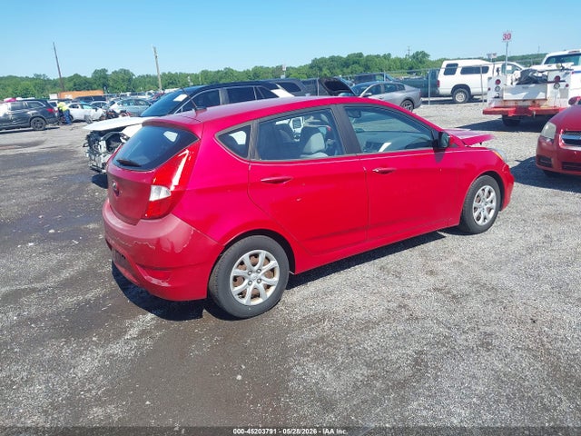 2013 Hyundai Accent Gs მანქანა იყიდება აუქციონზე, vin: KMHCT5AE9DU081764, აუქციონის ნომერი: 45203791