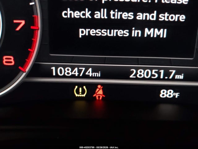 45203799 :رقم المزاد ، WAUANCF51JA038890 vin ، 2018 Audi A5 2.0t Premium مزاد بيع
