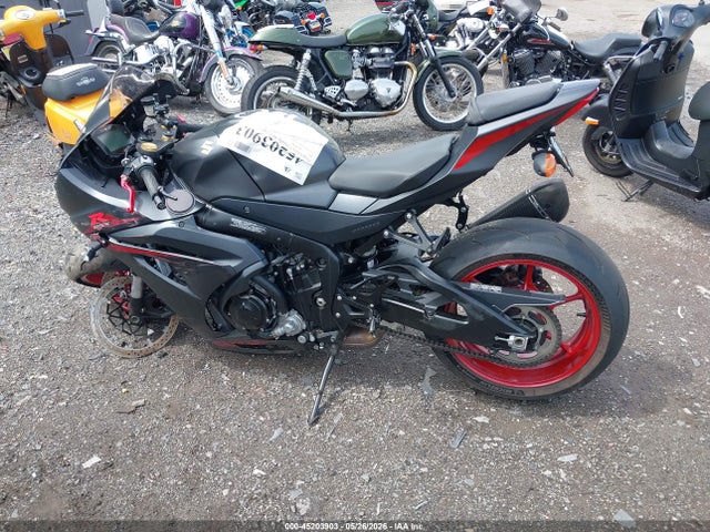 2017 Suzuki Gsx-r1000 მანქანა იყიდება აუქციონზე, vin: JS1DM11B9H2100393, აუქციონის ნომერი: 45203903