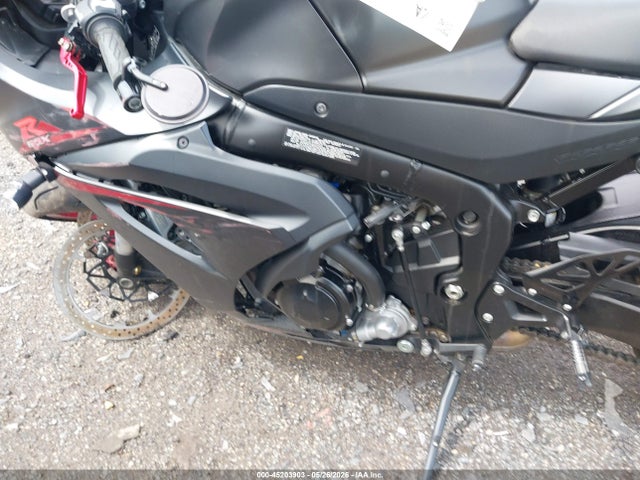 2017 Suzuki Gsx-r1000 მანქანა იყიდება აუქციონზე, vin: JS1DM11B9H2100393, აუქციონის ნომერი: 45203903