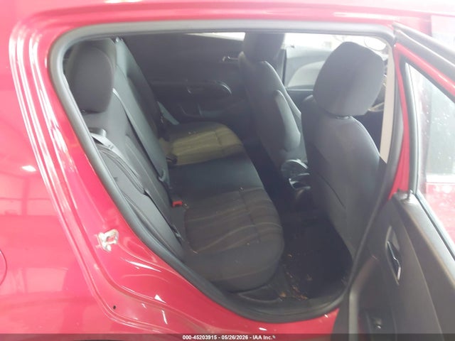 Chevrolet Sonic Lt Auto 2016 1G1JC6SH7G4135277 Image 8