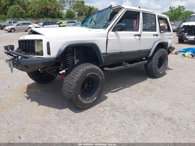 Auction sale of the 2000 Jeep Cherokee Sport, vin: 1J4FF48S0YL142584, lot number: 45203928