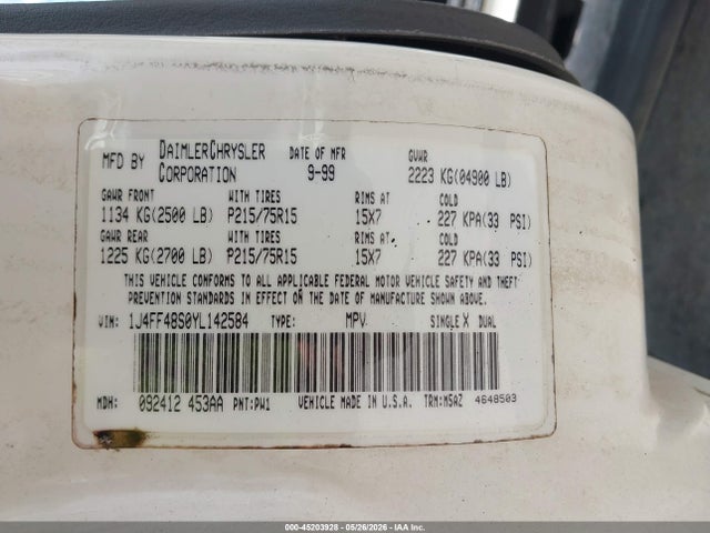 Auction sale of the 2000 Jeep Cherokee Sport, vin: 1J4FF48S0YL142584, lot number: 45203928