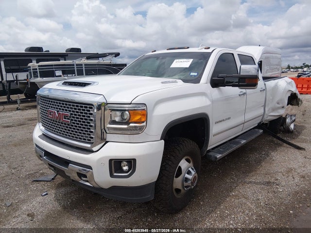 45203945 :رقم المزاد ، 1GT42YEY5HF215634 vin ، 2017 Gmc Sierra 3500hd Denali مزاد بيع