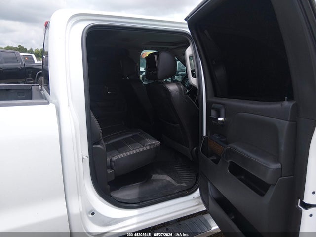 45203945 :رقم المزاد ، 1GT42YEY5HF215634 vin ، 2017 Gmc Sierra 3500hd Denali مزاد بيع