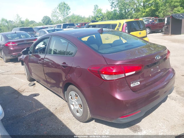 Продажа на аукционе авто 2017 Kia Forte Lx, vin: 3KPFK4A71HE015424, номер лота: 45203948