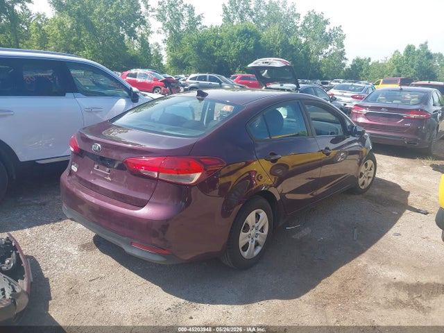 Продажа на аукционе авто 2017 Kia Forte Lx, vin: 3KPFK4A71HE015424, номер лота: 45203948