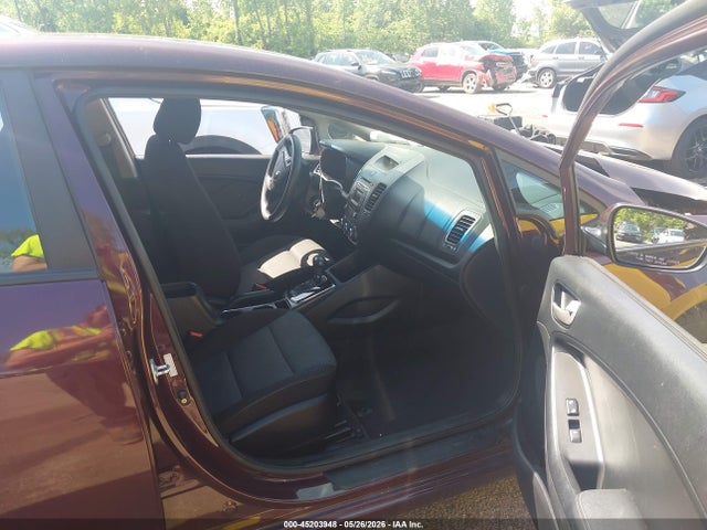 Продажа на аукционе авто 2017 Kia Forte Lx, vin: 3KPFK4A71HE015424, номер лота: 45203948