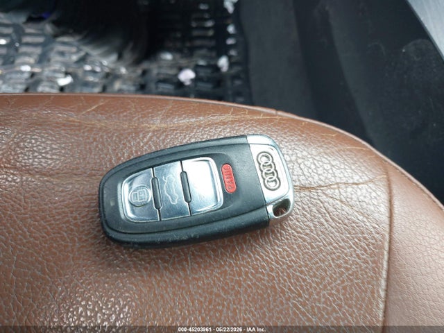 2010 Audi Q5 3.2 Premium მანქანა იყიდება აუქციონზე, vin: WA1WKAFPXAA033737, აუქციონის ნომერი: 45203961
