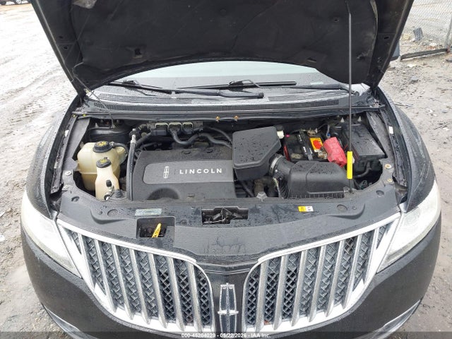 45204029 :رقم المزاد ، 2LMDJ8JK8BBJ07523 vin ، 2011 Lincoln Mkx مزاد بيع