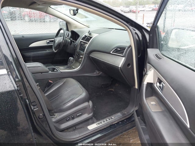 45204029 :رقم المزاد ، 2LMDJ8JK8BBJ07523 vin ، 2011 Lincoln Mkx مزاد بيع