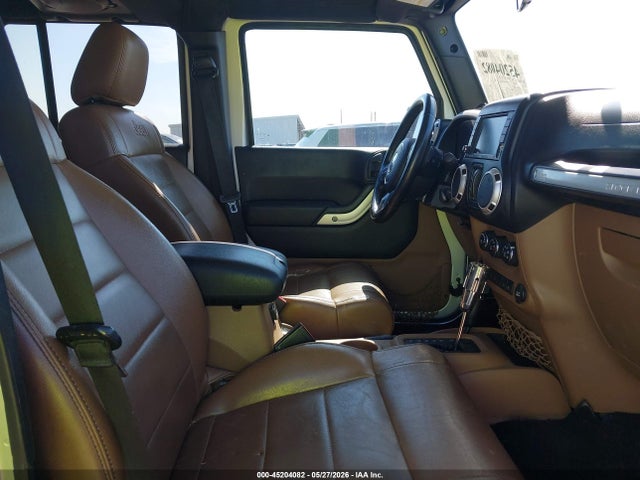 45204082 :رقم المزاد ، 1J4BA5H18BL635804 vin ، 2011 Jeep Wrangler Unlimited Sahara مزاد بيع