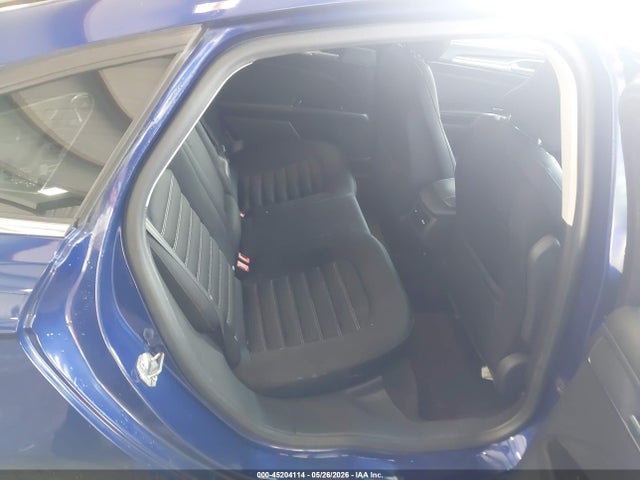 3FA6P0H70FR215965 Ford FUSION SE
