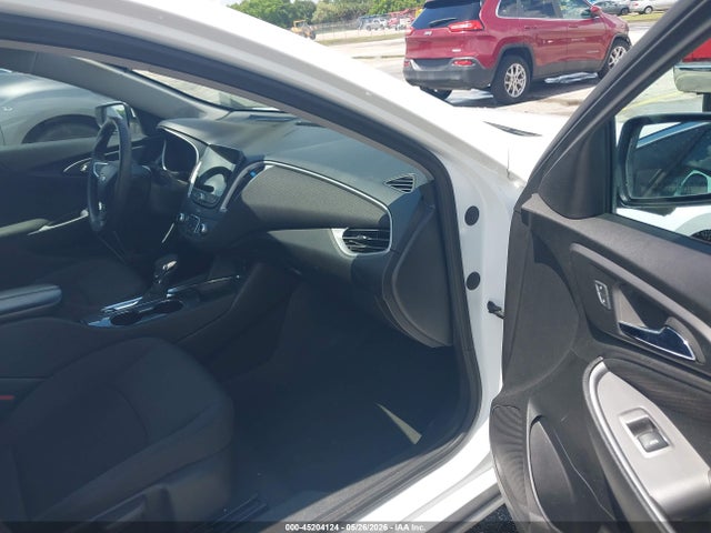 Продажа на аукционе авто 2023 Chevrolet Malibu Fwd 1lt, vin: 1G1ZD5ST1PF208260, номер лота: 45204124