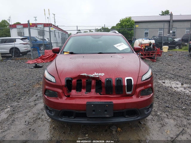 45204151 :رقم المزاد ، 1C4PJMCB6HW551865 vin ، 2017 Jeep Cherokee Latitude 4x4 مزاد بيع