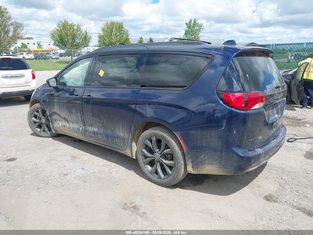 2020 Chrysler Pacifica Touring L მანქანა იყიდება აუქციონზე, vin: 2C4RC1BG5LR239567, აუქციონის ნომერი: 45204169
