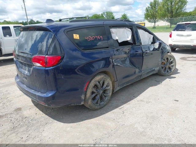 2020 Chrysler Pacifica Touring L მანქანა იყიდება აუქციონზე, vin: 2C4RC1BG5LR239567, აუქციონის ნომერი: 45204169