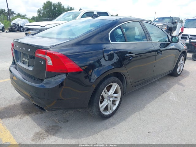 2014 Volvo S60 T5 მანქანა იყიდება აუქციონზე, vin: YV1612FS6E2275616, აუქციონის ნომერი: 45204182