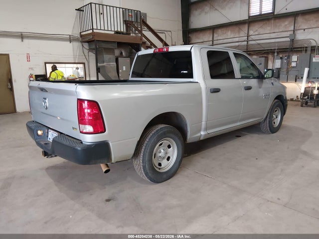 45204238 :رقم المزاد ، 1C6RR6KG1JS317230 vin ، 2018 Ram 1500 Tradesman  4x2 5'7 Box مزاد بيع