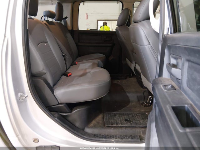 45204238 :رقم المزاد ، 1C6RR6KG1JS317230 vin ، 2018 Ram 1500 Tradesman  4x2 5'7 Box مزاد بيع