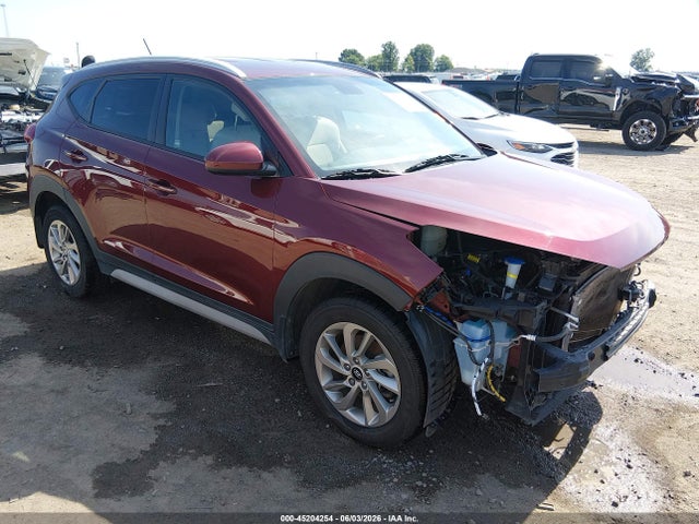 45204254 :رقم المزاد ، KM8J33A45HU575824 vin ، 2017 Hyundai Tucson Se مزاد بيع