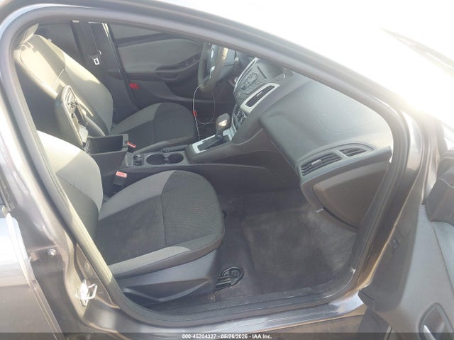 45204327 :رقم المزاد ، 1FADP3F26DL334583 vin ، 2013 Ford Focus Se مزاد بيع
