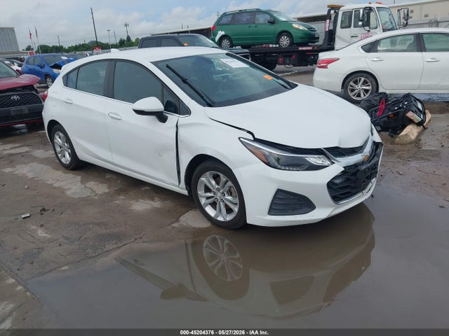 2019 3G1BE6SM6KS541975 main image