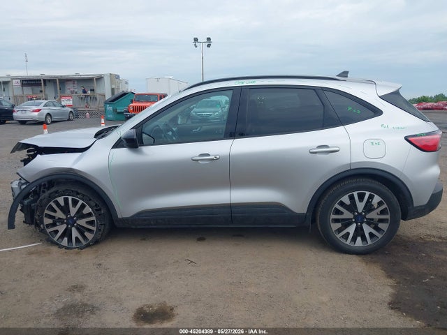 Продаж на аукціоні авто 2020 Ford Escape Se Sport Hybrid, vin: 1FMCU9BZ7LUC51379, номер лоту: 45204389