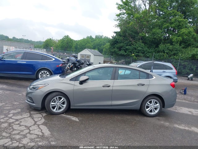 1G1BE5SM5H7156876 Chevrolet Cruze Lt Auto
