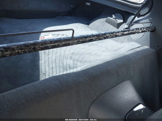 45204436 :رقم المزاد ، 1G1YY24U055103510 vin ، 2005 Chevrolet Corvette مزاد بيع