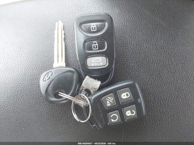 45204437 :رقم المزاد ، 5NPDH4AE9DH400613 vin ، 2013 Hyundai Elantra Gls مزاد بيع