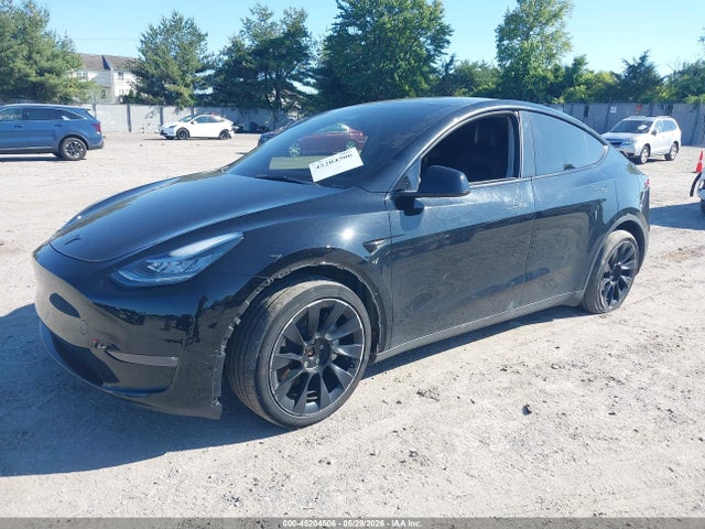 2023 Tesla Model Y Awd/long Range Dual Motor All-wheel Drive მანქანა იყიდება აუქციონზე, vin: 7SAYGDEE4PA118705, აუქციონის ნომერი: 45204506