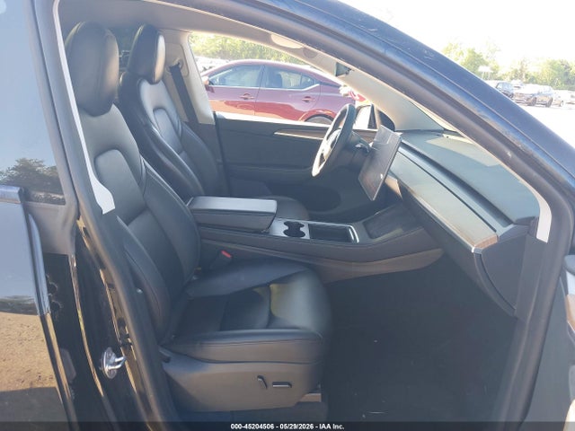 2023 Tesla Model Y Awd/long Range Dual Motor All-wheel Drive მანქანა იყიდება აუქციონზე, vin: 7SAYGDEE4PA118705, აუქციონის ნომერი: 45204506