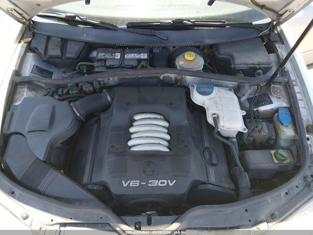 45204543 :رقم المزاد ، WVWMD23B2YE198108 vin ، 2000 Volkswagen Passat Gls V6 مزاد بيع