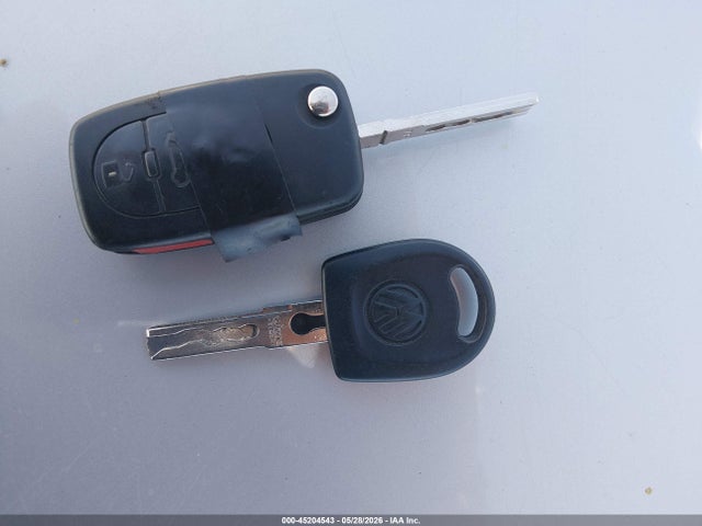 45204543 :رقم المزاد ، WVWMD23B2YE198108 vin ، 2000 Volkswagen Passat Gls V6 مزاد بيع