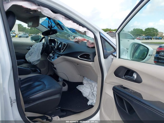 Продажа на аукционе авто 2022 Chrysler Pacifica Touring L, vin: 2C4RC1BG2NR138652, номер лота: 45204575