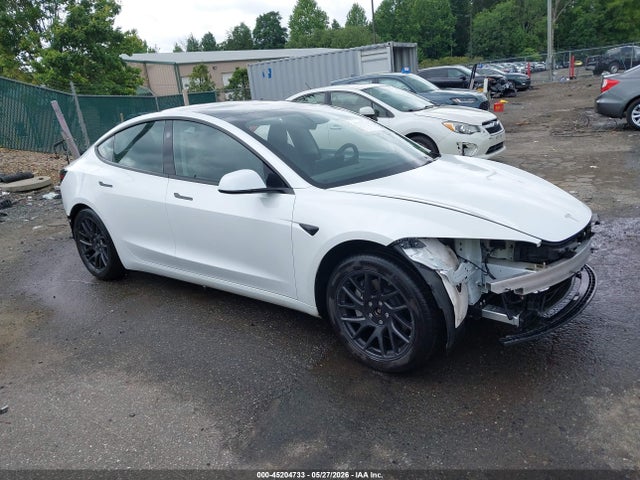 2024 Tesla Model 3 Long Range Dual Motor All-wheel Drive მანქანა იყიდება აუქციონზე, vin: 5YJ3E1EB5RF826792, აუქციონის ნომერი: 45204733