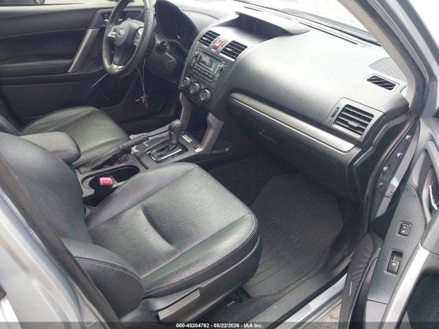 45204762 :رقم المزاد ، JF2SJAUC7FH829871 vin ، 2015 Subaru Forester 2.5i Touring مزاد بيع