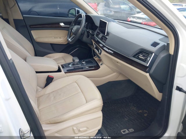 45204823 :رقم المزاد ، WA1BNAFY7K2052904 vin ، 2019 Audi Q5 45 Premium مزاد بيع