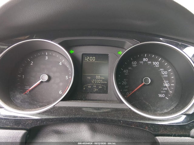 2015 Volkswagen Jetta 2.0l Tdi Se მანქანა იყიდება აუქციონზე, vin: 3VWLA7AJ3FM268618, აუქციონის ნომერი: 45204836