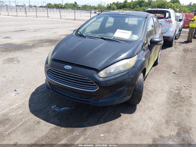 Ford FIESTA SE 2016 3FADP4EJ1GM136804 Image 2