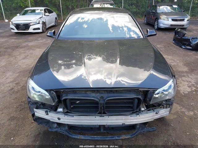 2015 Bmw 528i Xdrive მანქანა იყიდება აუქციონზე, vin: WBA5A7C53FD624912, აუქციონის ნომერი: 45204903