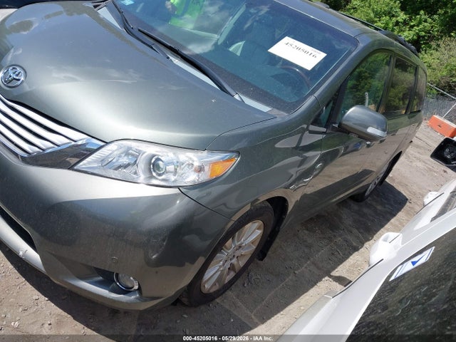 2013 Toyota Sienna Limited 7 Passenger მანქანა იყიდება აუქციონზე, vin: 5TDDK3DC0DS061112, აუქციონის ნომერი: 45205016