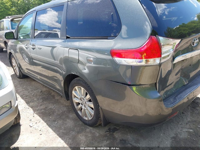 2013 Toyota Sienna Limited 7 Passenger მანქანა იყიდება აუქციონზე, vin: 5TDDK3DC0DS061112, აუქციონის ნომერი: 45205016