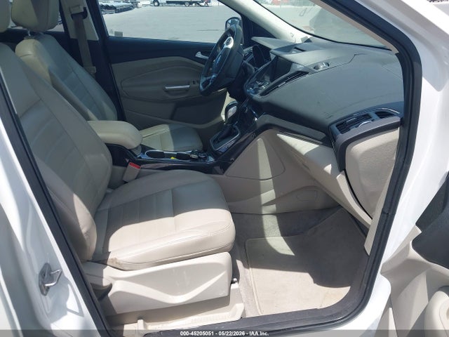 45205051 :رقم المزاد ، 1FMCU0JX1EUA67019 vin ، 2014 Ford Escape Titanium مزاد بيع