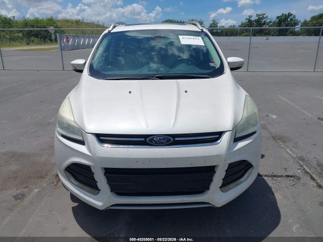 45205051 :رقم المزاد ، 1FMCU0JX1EUA67019 vin ، 2014 Ford Escape Titanium مزاد بيع