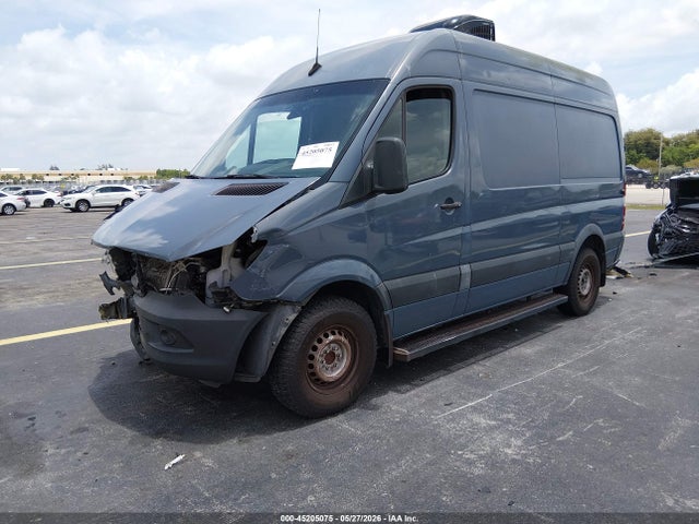 45205075 :رقم المزاد ، WD3PE7CD6JP632981 vin ، 2018 Mercedes-benz Sprinter 2500 Standard Roof V6 مزاد بيع