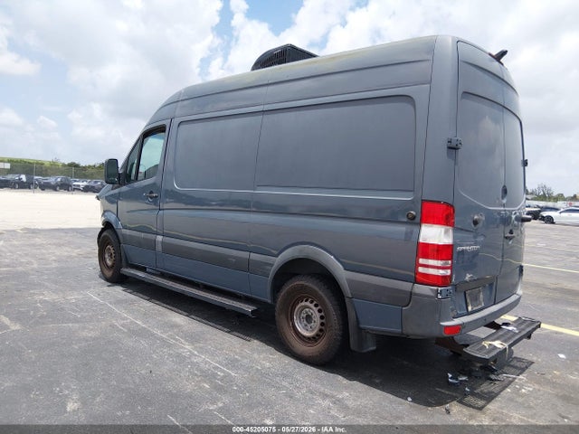 45205075 :رقم المزاد ، WD3PE7CD6JP632981 vin ، 2018 Mercedes-benz Sprinter 2500 Standard Roof V6 مزاد بيع