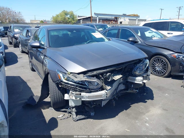 45205082 :رقم المزاد ، 1HGCV1F59JA080502 vin ، 2018 Honda Accord Ex-l مزاد بيع