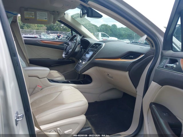 Продажа на аукционе авто 2019 Lincoln Mkc Select, vin: 5LMCJ2C93KUL02208, номер лота: 45205109